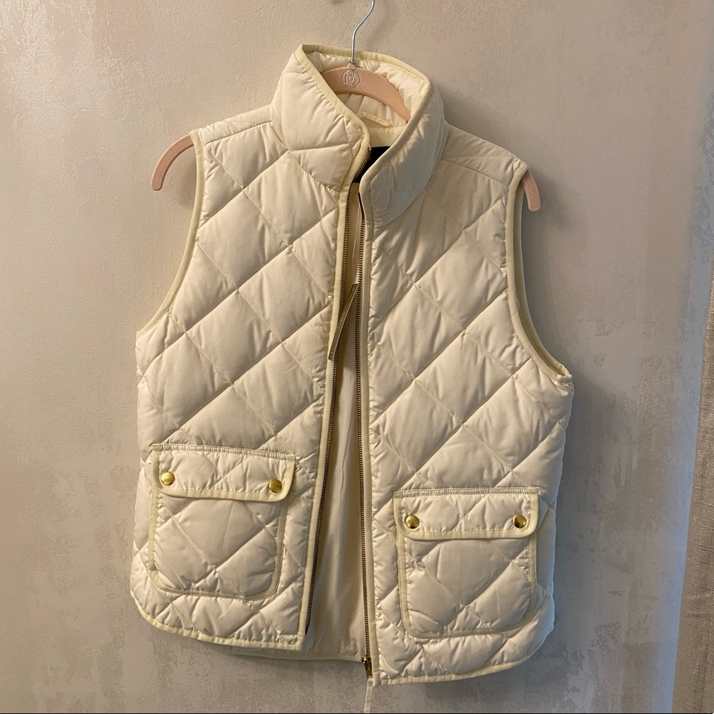 BRAND NEW J Crew Cream Puffer Vest